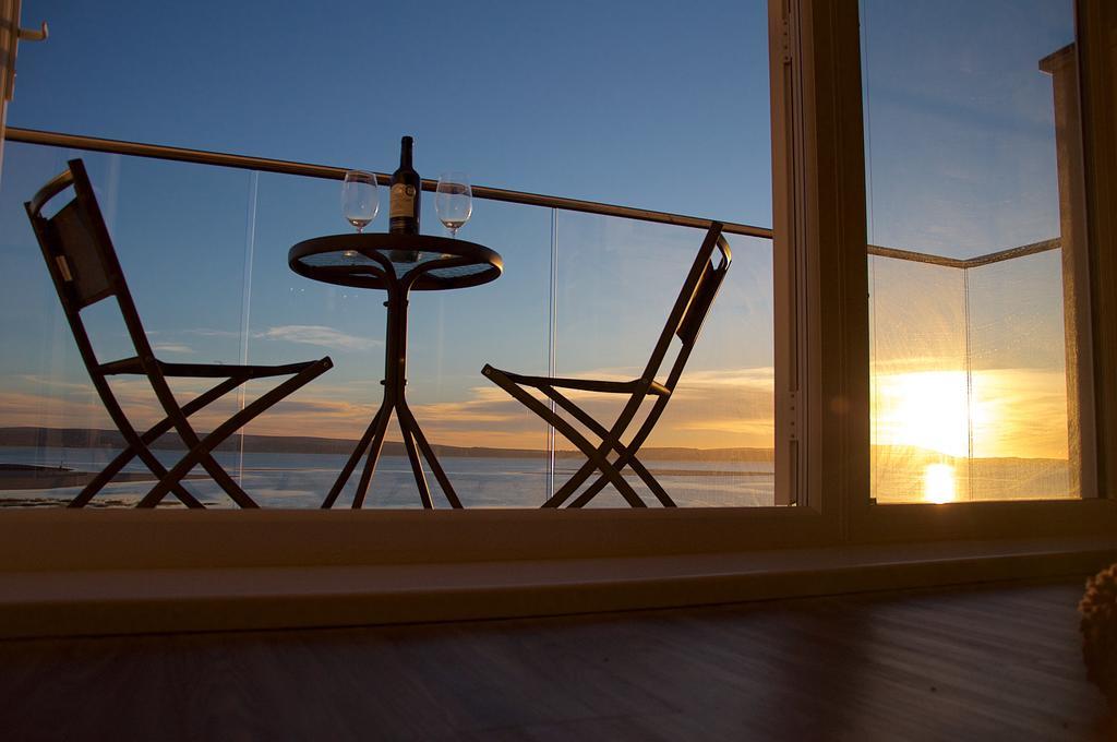 Traeth Bychan Apartment Llanelli Eksteriør bilde