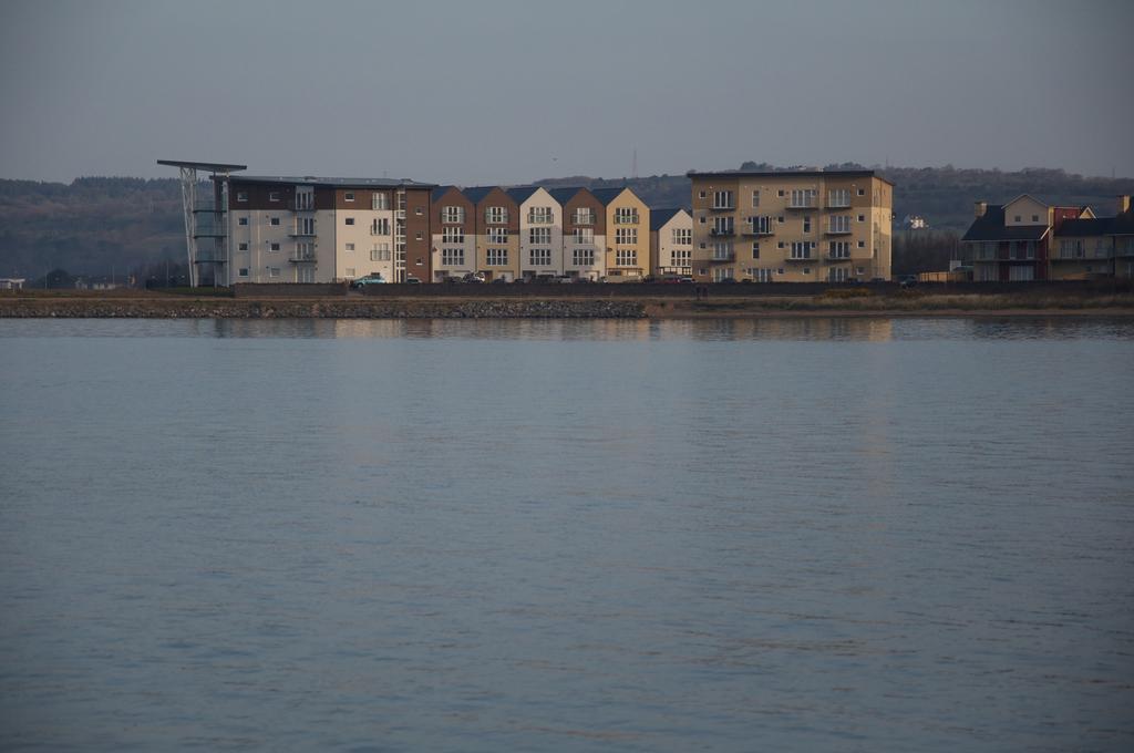 Traeth Bychan Apartment Llanelli Eksteriør bilde